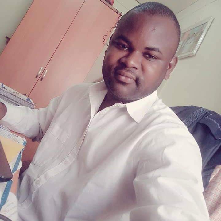 Diallo Aboubacar Le PDG de SIMER GUINEA GROUPE formule ses voeux à tous ses clients
